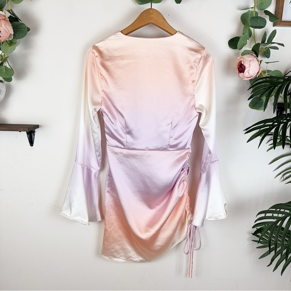 Elliatt NWT Copenhagen Satin Mini Dress in Pastel Ombre Size Small - Picture 8 of 9